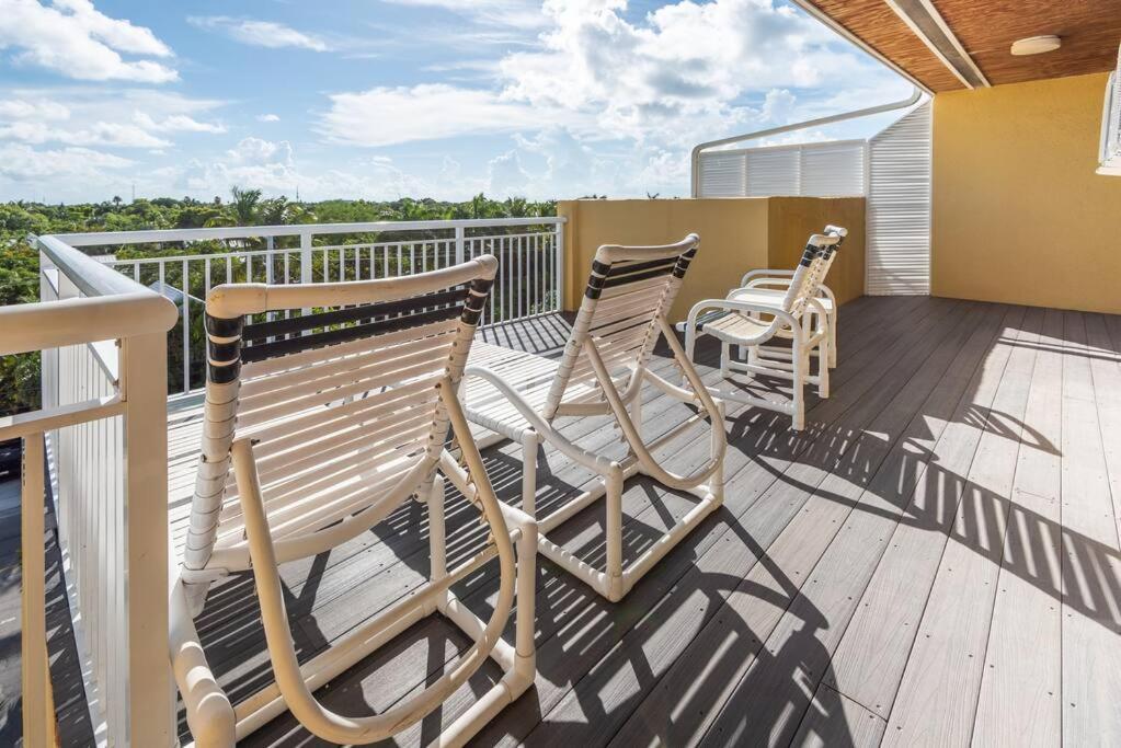 St Kitts - Downtown Waterfront Penthouse Pool Dock Parking Villa Key West Eksteriør billede