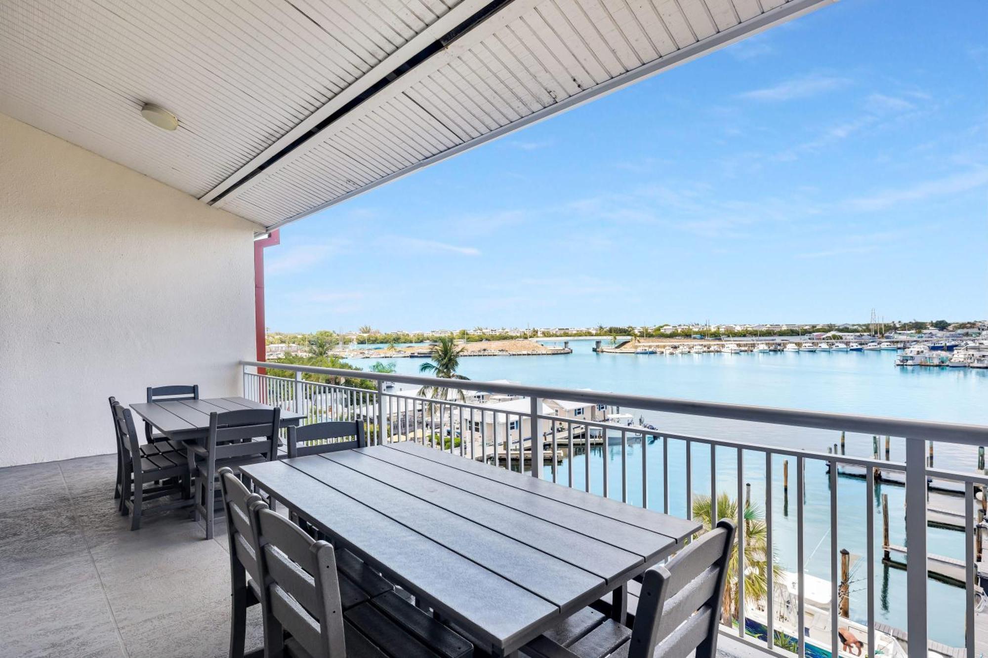 St Kitts - Downtown Waterfront Penthouse Pool Dock Parking Villa Key West Eksteriør billede